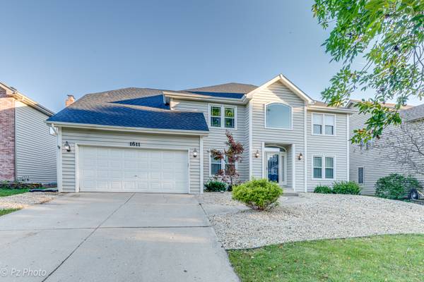 1611 Frost LN, Naperville, IL 60564