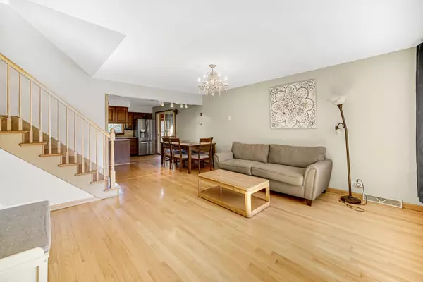 Wood Dale, IL 60191,455 Gilbert DR