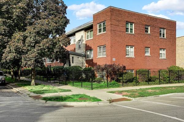 7501 N Damen AVE #AG, Chicago, IL 60645