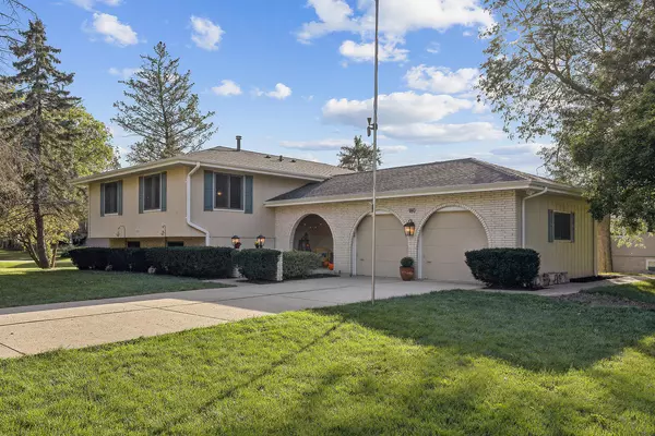 Lemont, IL 60439,20W180 99th ST