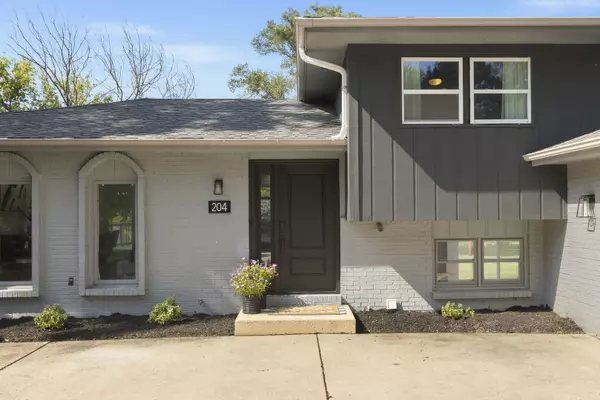 Oakbrook Terrace, IL 60181,17W204 Orchard PL
