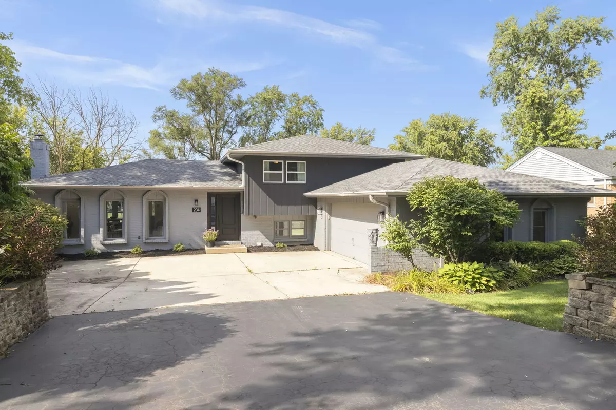 Oakbrook Terrace, IL 60181,17W204 Orchard PL