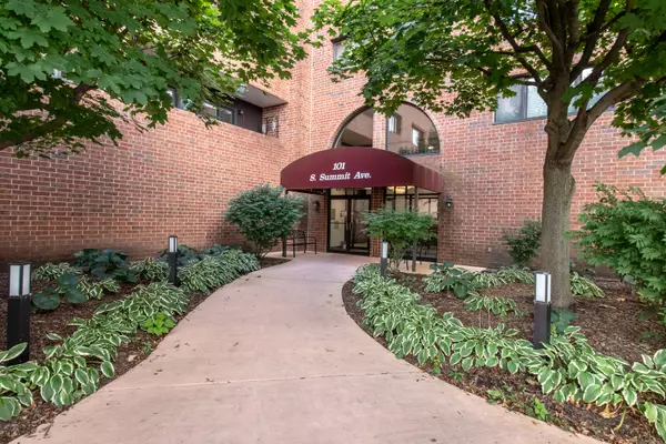 101 SUMMIT AVE #209, Park Ridge, IL 60068