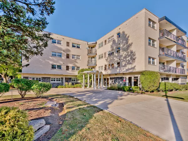 8001 Lockwood AVE #201, Skokie, IL 60077