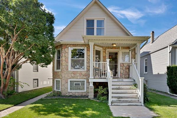 3648 N Sawyer AVE, Chicago, IL 60618