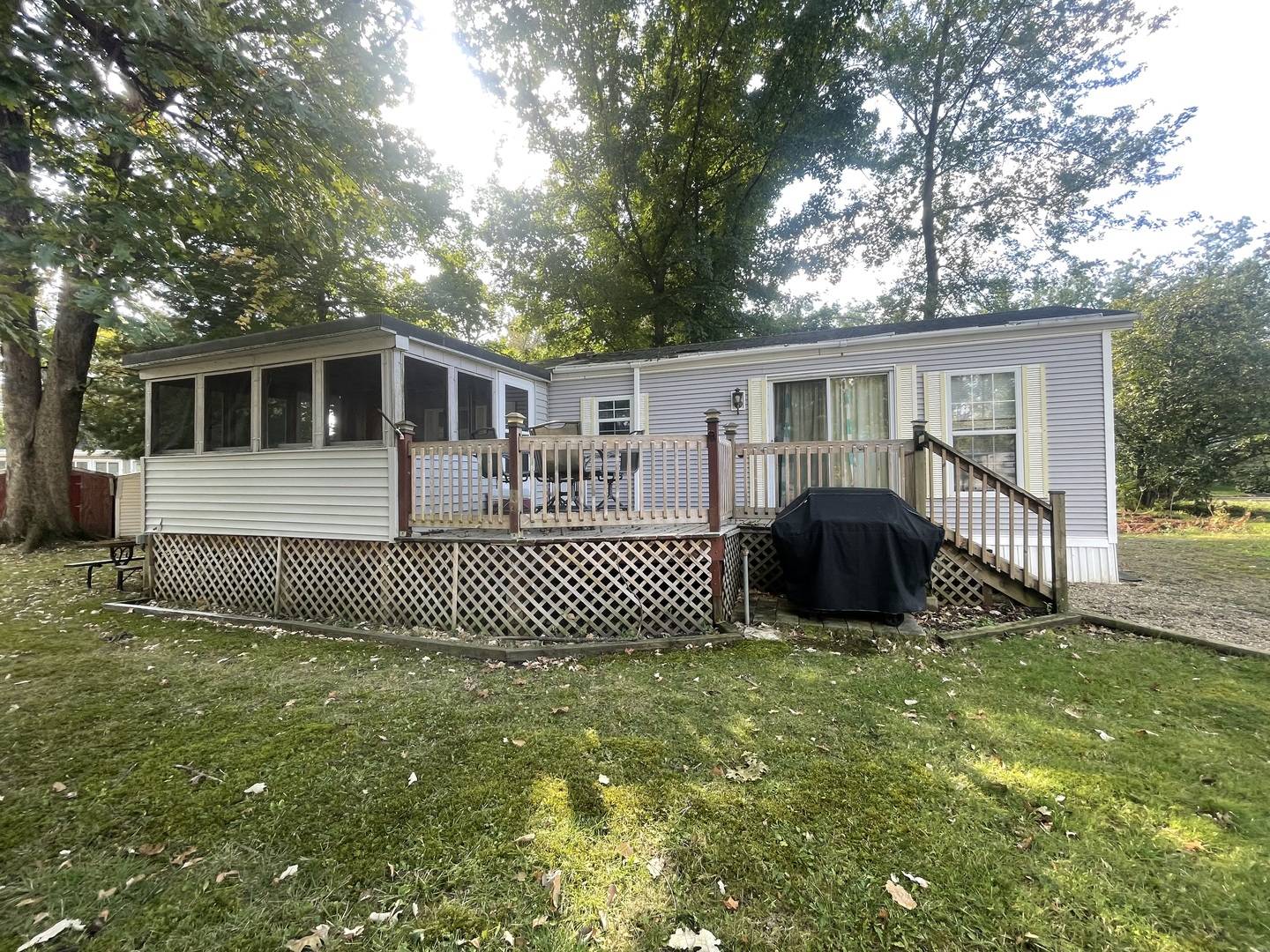 Sublette, IL 61367,7-198 Woodhaven Lakes