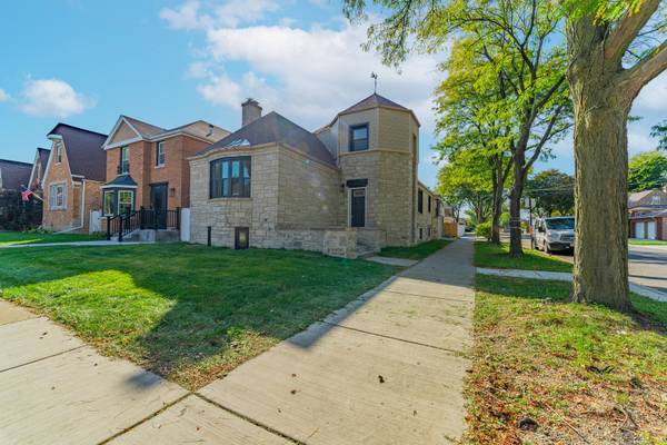 1656 N NORMANDY AVE, Chicago, IL 60607