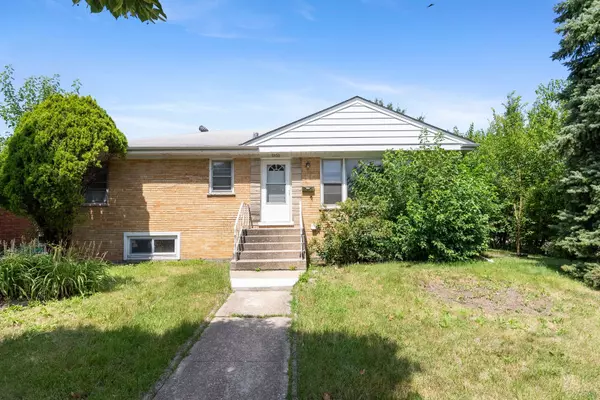 5100 Sherwin AVE, Skokie, IL 60077