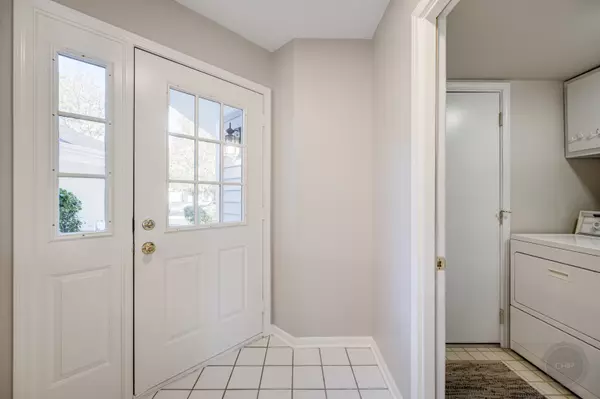 Naperville, IL 60563,874 NELLI CT #107