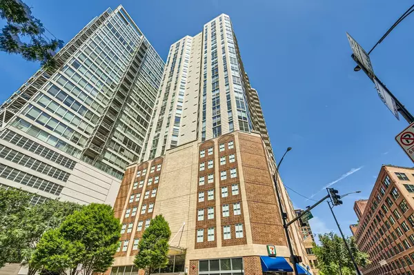 645 N KINGSBURY ST #1108, Chicago, IL 60654