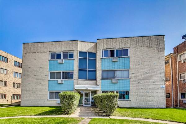 8203 NILES CENTER RD #3B, Skokie, IL 60077