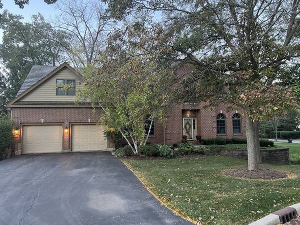 625 N Gelden LN, Lindenhurst, IL 60046