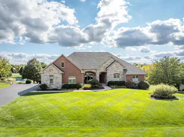 7283 Barngate DR, South Beloit, IL 61080