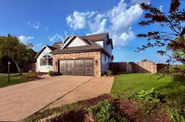 Champaign, IL 61822,2501 Woodridge PL