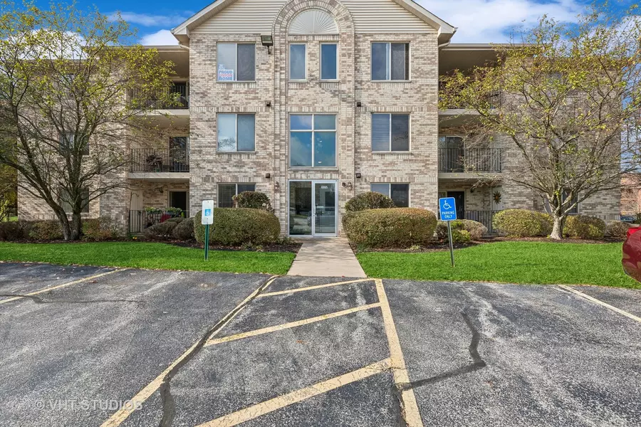 6865 Forestview DR #3B, Oak Forest, IL 60452