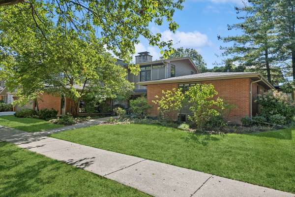 1045 Forest AVE, River Forest, IL 60305