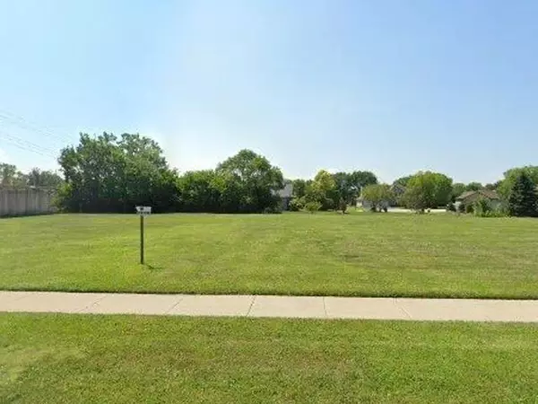 890 N Elmhurst RD, Prospect Heights, IL 60070