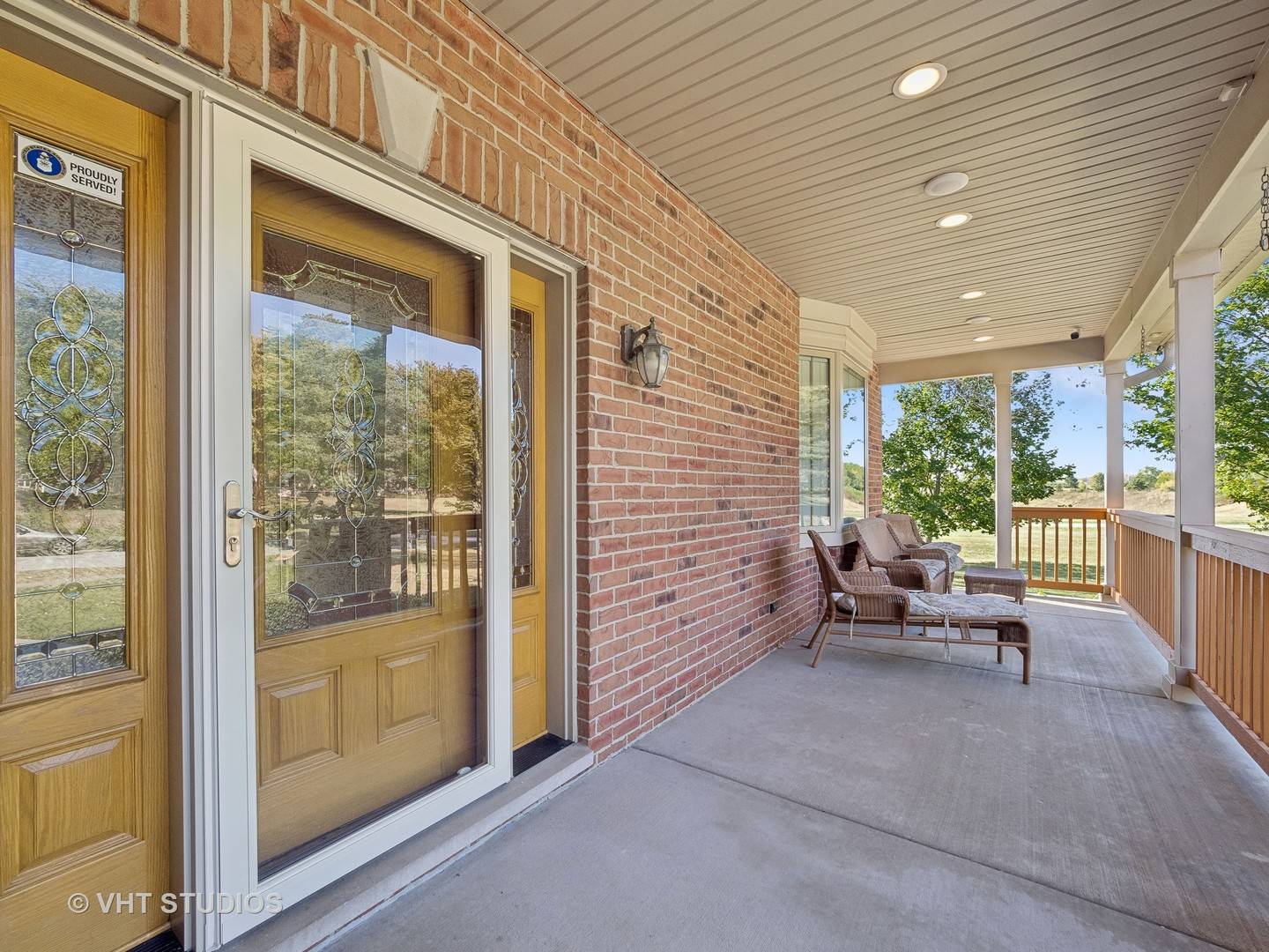 Palatine, IL 60067,135 E Reseda Pkwy