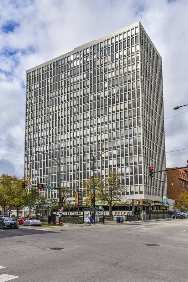 444 W Fullerton Pkwy #804, Chicago, IL 60614