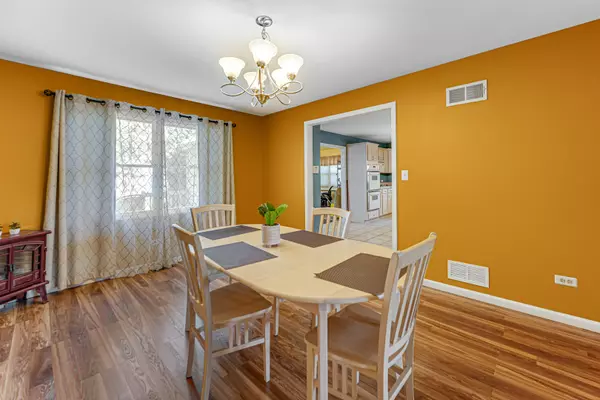 Homewood, IL 60430,1616 Olive RD
