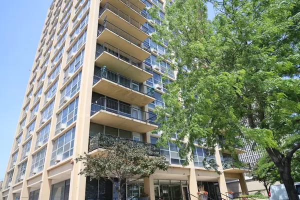 6730 S South Shore DR #801, Chicago, IL 60649