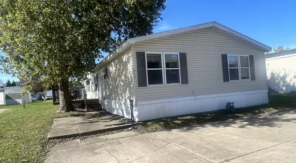 352 Lisa LN, Lynwood, IL 60411