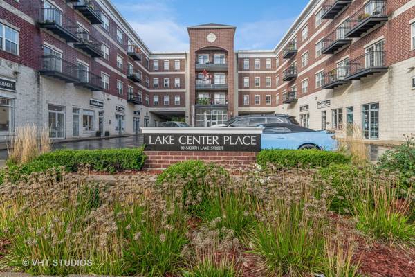 10 N LAKE ST #313, Grayslake, IL 60030