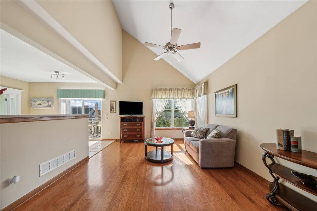 Shorewood, IL 60404,1707 Devonshire LN