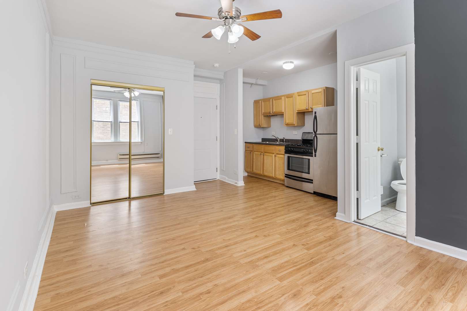 Chicago, IL 60660,5860 N Kenmore AVE #412