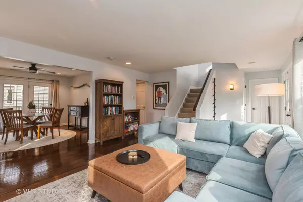 Third Lake, IL 60030,2 Coral Reef CT