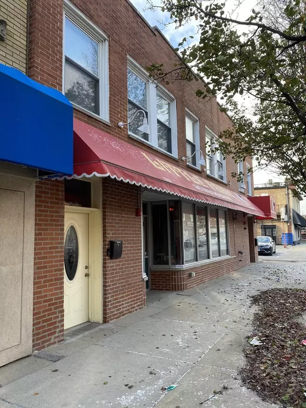 3248 S Grove AVE, Berwyn, IL 60402