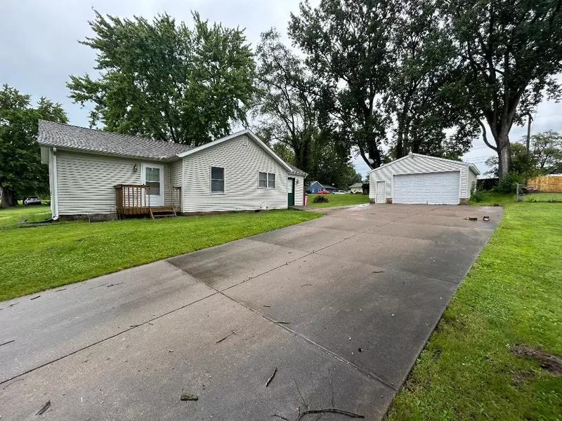 510 5th ST, Colona, IL 61241