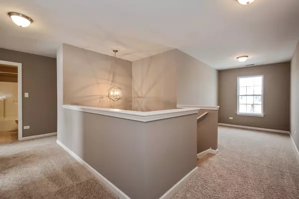 Beecher, IL 60401,1444 Somerset DR
