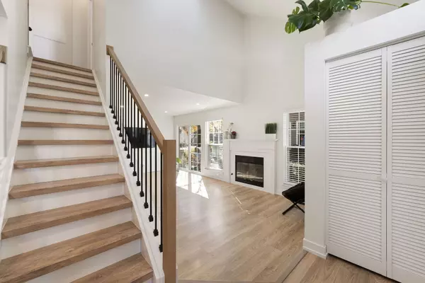 Elk Grove Village, IL 60007,1175 Talbots LN