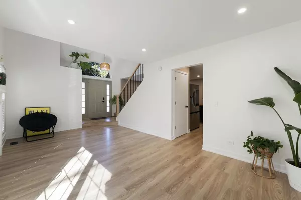 Elk Grove Village, IL 60007,1175 Talbots LN