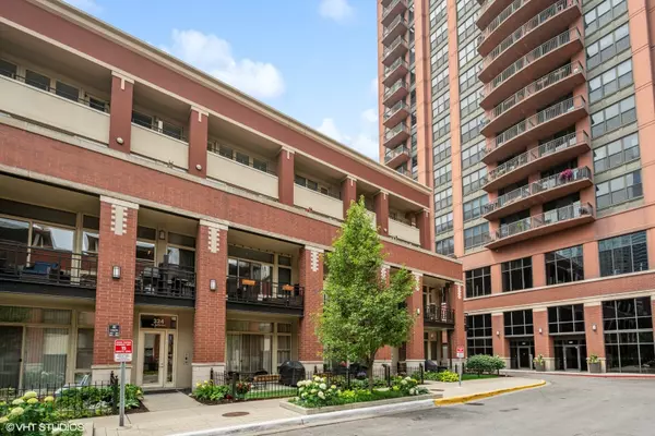 324 N Jefferson ST #204, Chicago, IL 60661