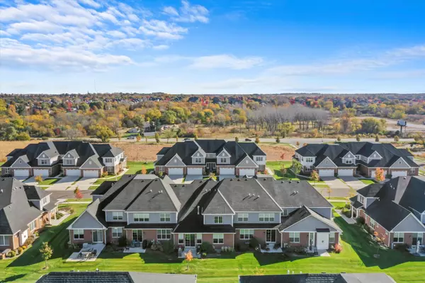 Orland Park, IL 60467,17048 CLOVER DR