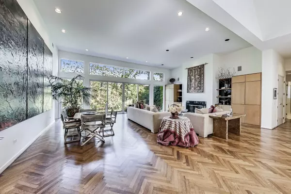 Highland Park, IL 60035,1695 Snapdragon CT