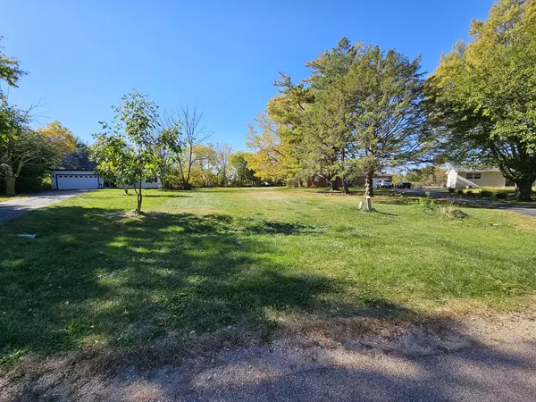 Lake Holiday, IL 60552,130 Tammy LN