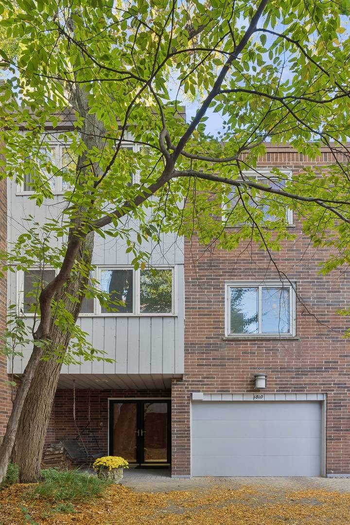 1810 N Sedgwick ST, Chicago, IL 60614