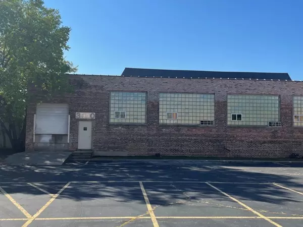 Chicago, IL 60618,3928 N Rockwell ST