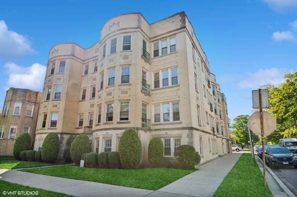 2707 W Albion AVE #2, Chicago, IL 60645