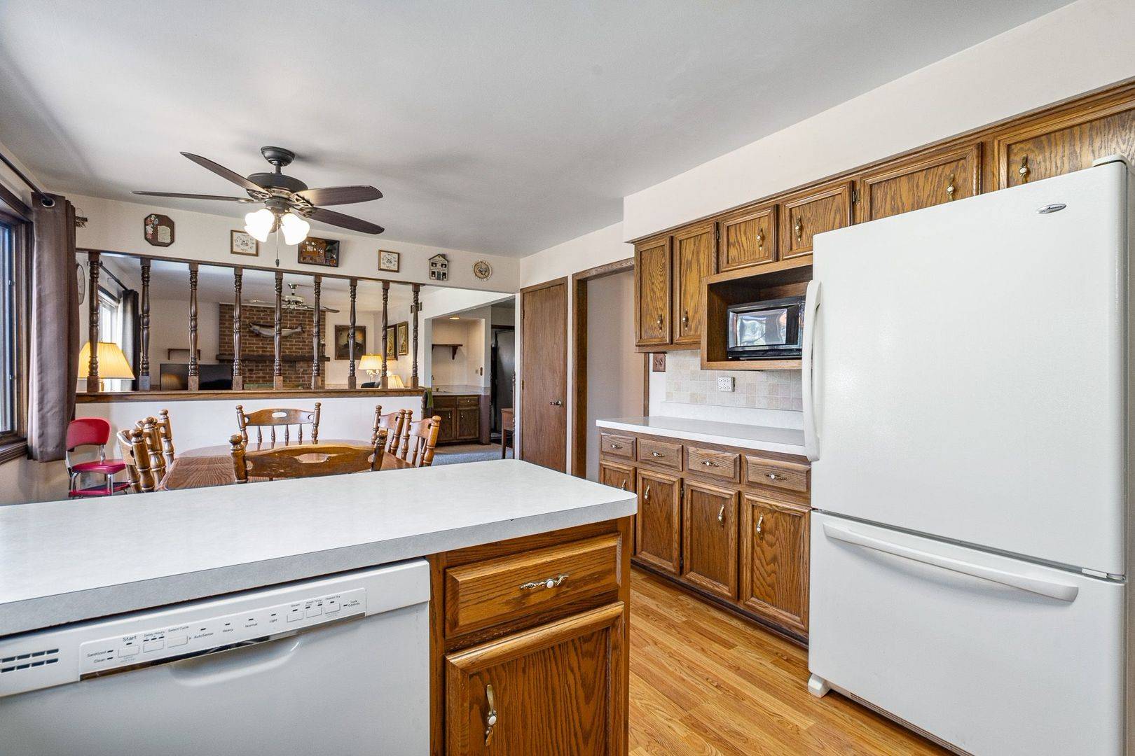 New Lenox, IL 60451,1617 Cimarron DR