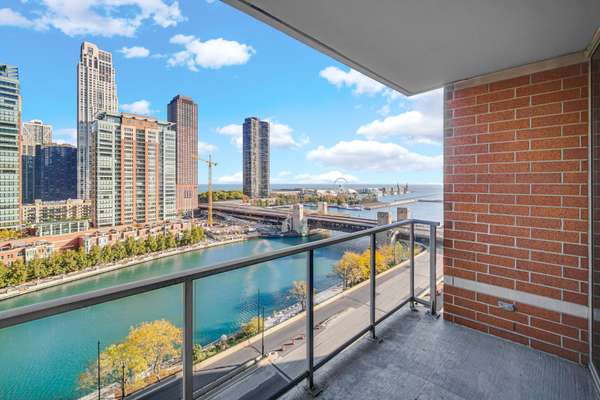 Chicago, IL 60601,420 E WATERSIDE DR #1109