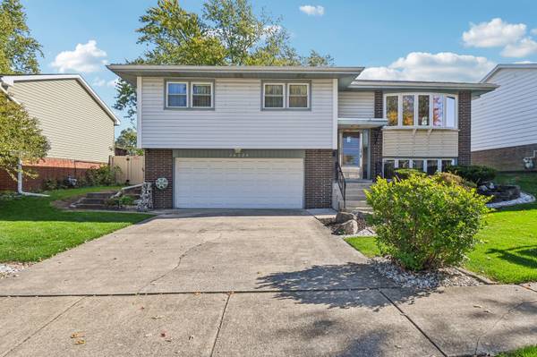 16329 Clark LN, Tinley Park, IL 60477