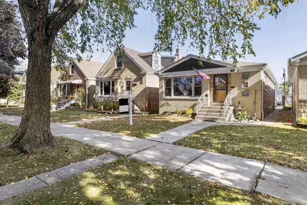Chicago, IL 60630,5233 N Mobile AVE