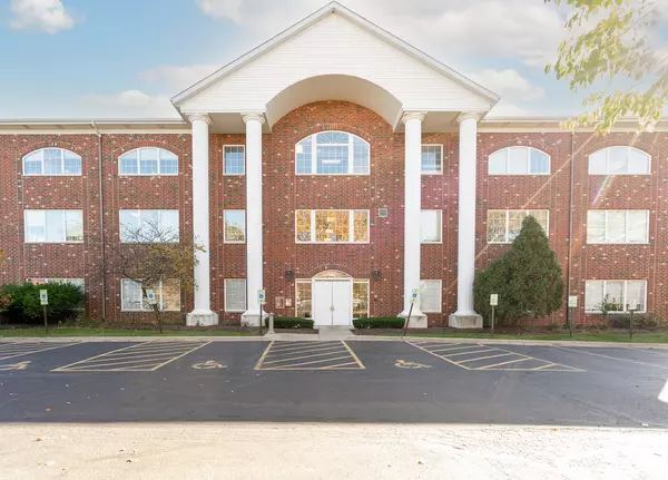 20646 Abbeywood CT #303, Frankfort, IL 60423