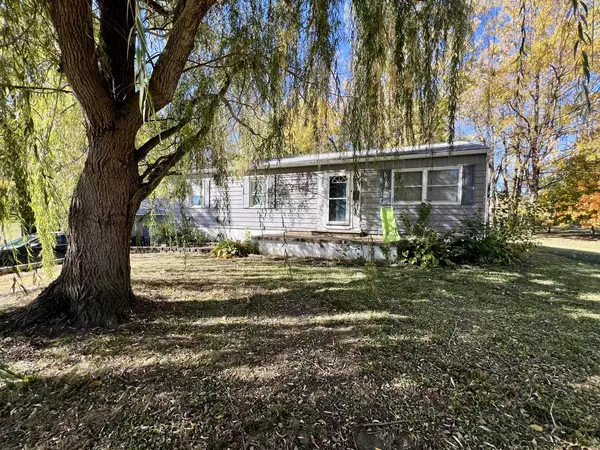 320 Bridgett ST, Westville, IL 61883