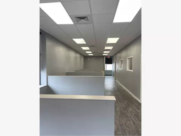 Urbana, IL 61801,2860 S Philo RD