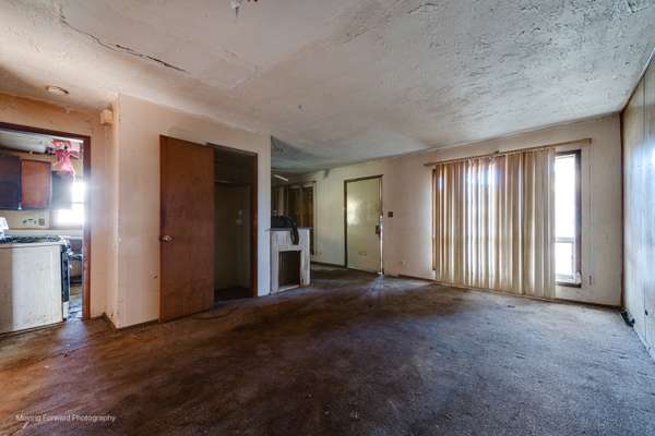 Chicago, IL 60827,13240 S Saint Lawrence AVE